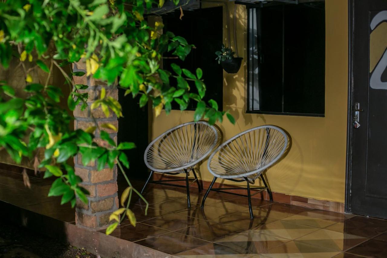 Casa Alamanda - Posada Urbana Ciudad del Este Luaran gambar